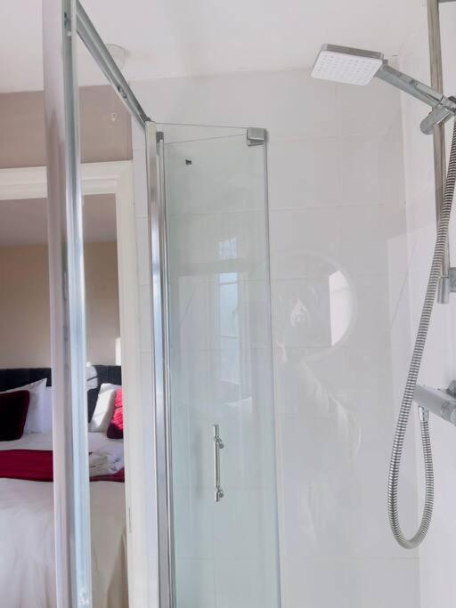 Starview Apartment 101 Colchester Ngoại thất bức ảnh