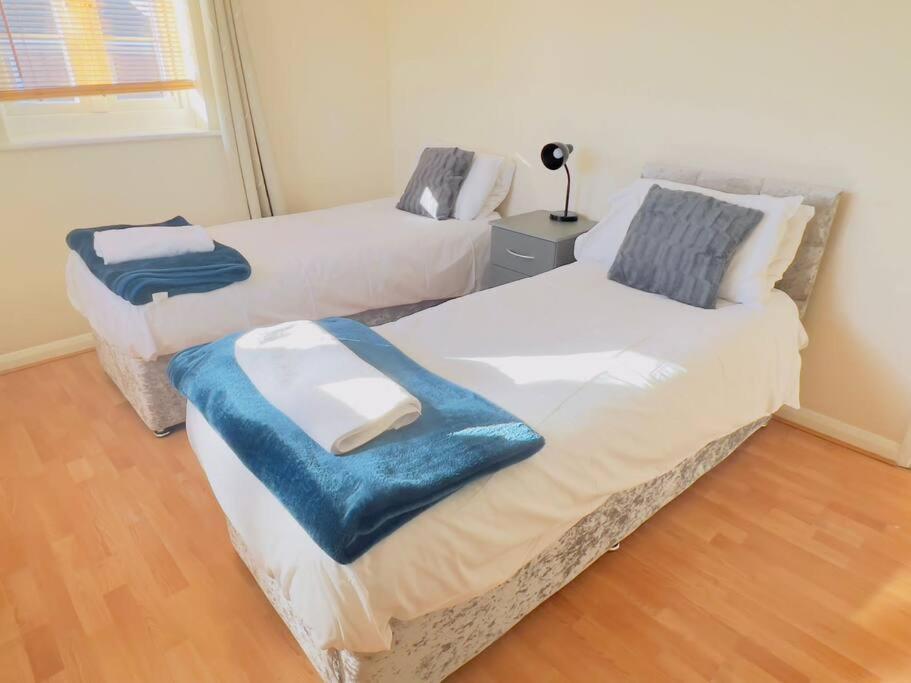 Starview Apartment 101 Colchester Ngoại thất bức ảnh